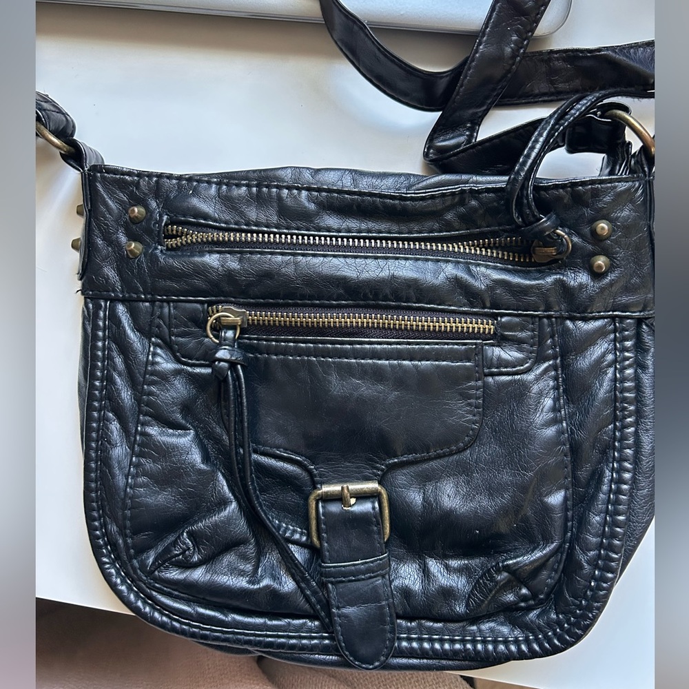 Mossimo Small Black Zippered Crossbody